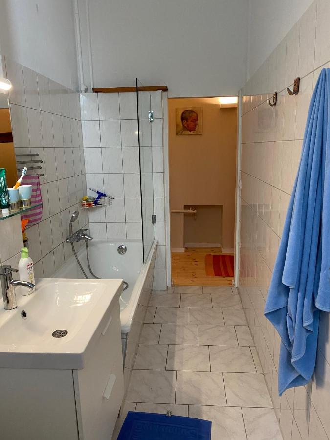 Fewo Gruene Mommsenstrasse - Bei Becker Klingeln Apartment Berlin Luaran gambar